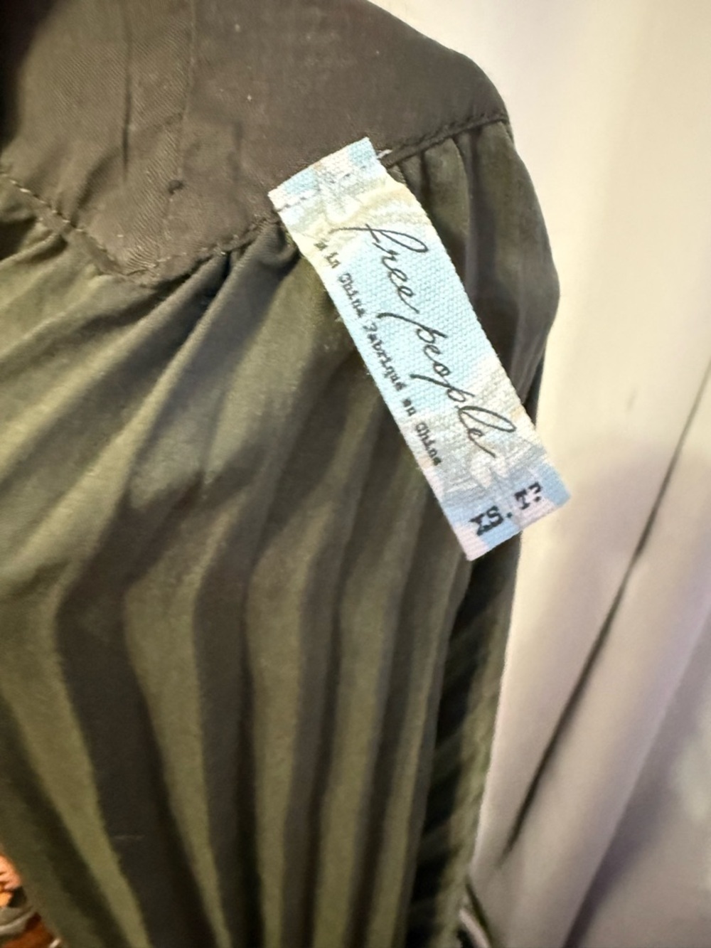 Free People Boho Flowy Olive Green Pleated Maxi Dress w Embroidered Yoke XS - Picture 7 of 9
